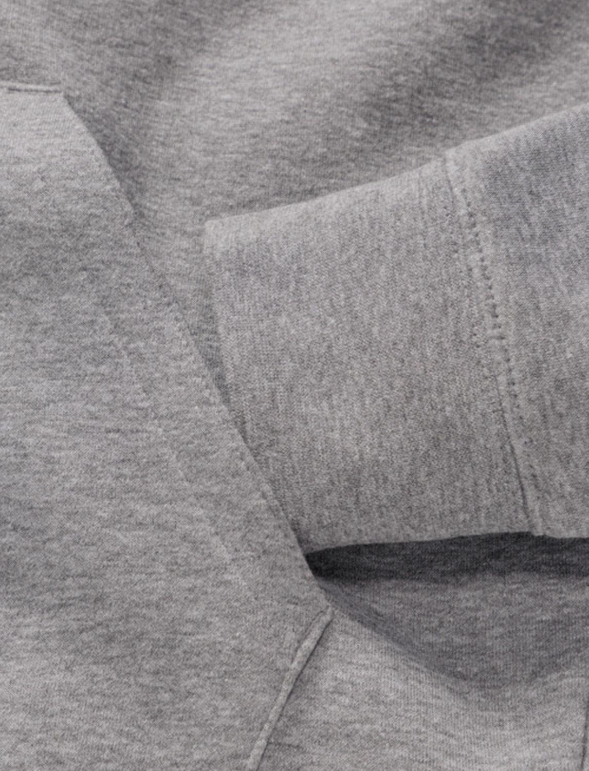 Men's hoodie with kangaroo pocket, double-layered hood, flat drawstring and slim fit